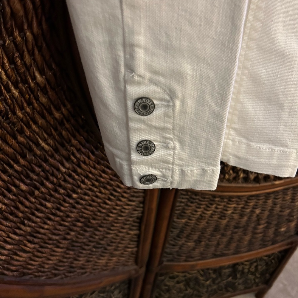 White pants - Picture 3 of 4